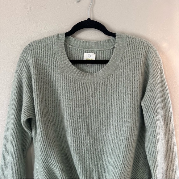 Offline Aerie Green Twist Front Knit Sweater Medium - Picture 2 of 7